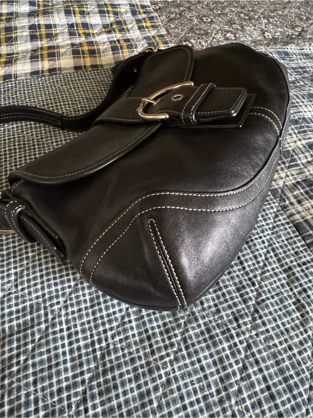 Near Mint Coach Black Leather Shoulder Saddle Bag with Buckle Detail Y2K 2000s - Picture 5 of 9